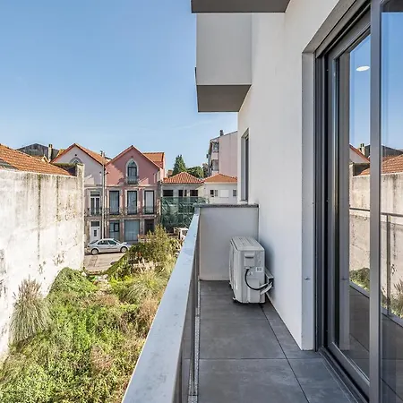 Apartamento Guestready - Amazing Bright Studio With A Balcony Vila Nova de Gaia